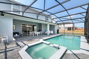 House | 10 bedrooms - Super Home in Davenport (Davenport)