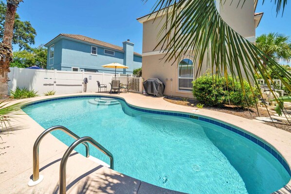 House - Family Paradise in Destin Pool Beach Grill (Destin)