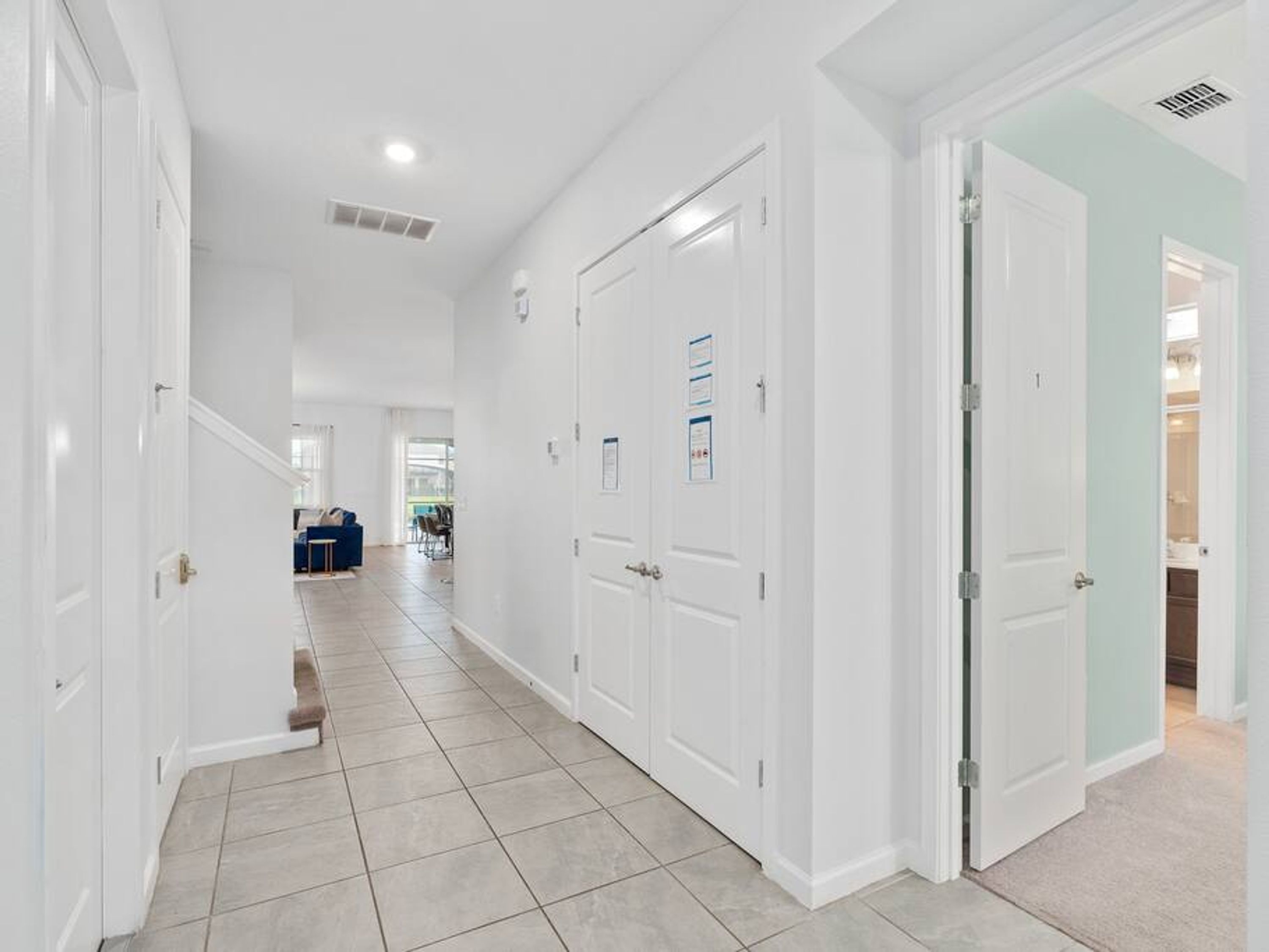 House | 12 bilik tidur 