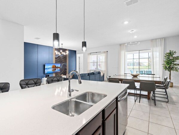 12 bedrooms - Aurora Grande Spacious 12br 12ba Villa w Pool (Kissimmee)