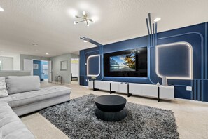 House | 8 bilik tidur 