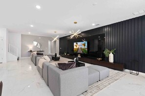 15 bedrooms - Super Fancy- 15bdr 17bas Huge 7 000sqft Home (Kissimmee)