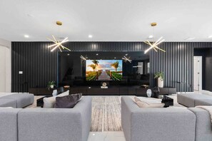 15 bedrooms - Super Fancy- 15bdr 17bas Huge 7 000sqft Home (Kissimmee)