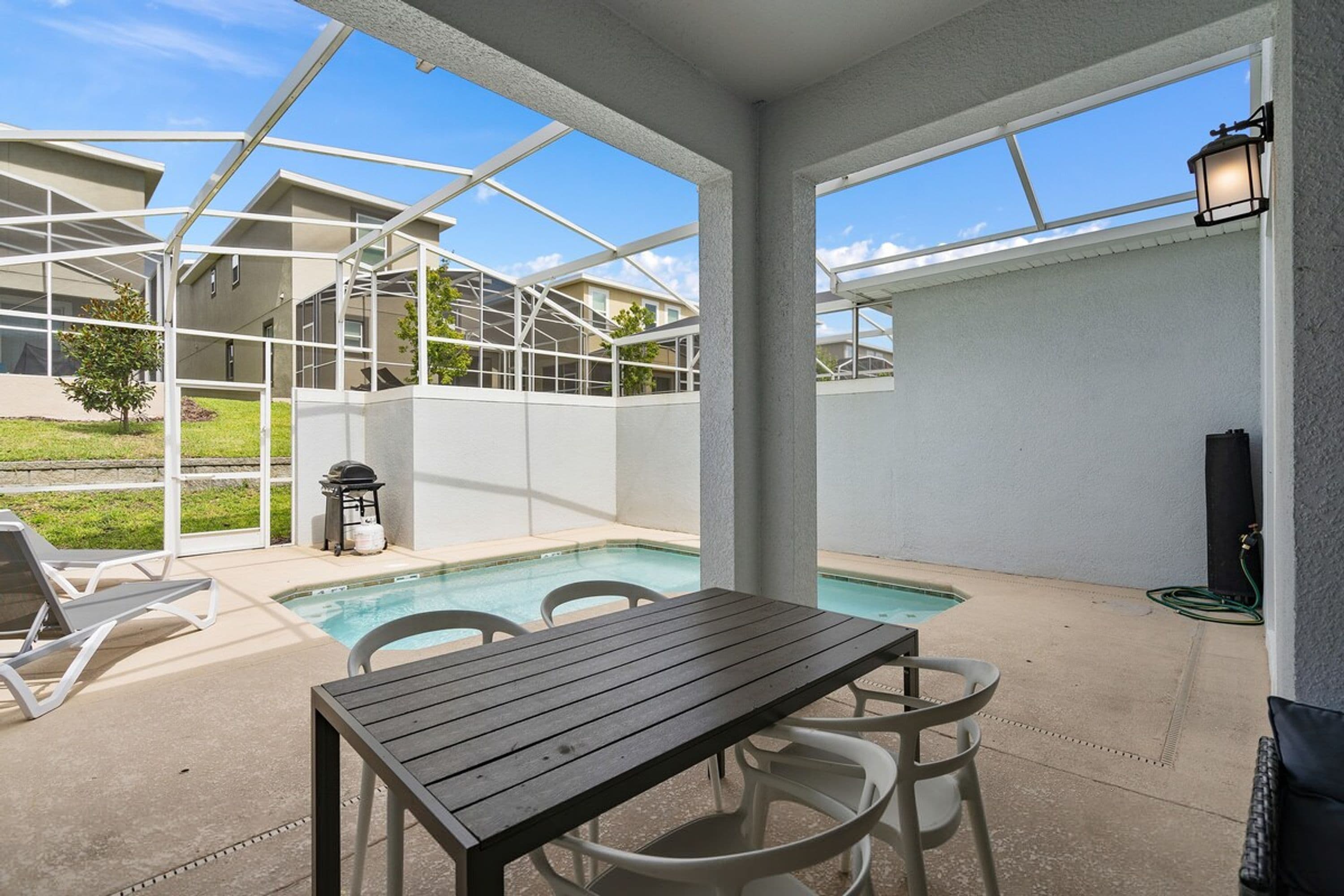 Nhà | 4 phòng ngủ 