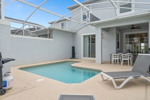 House | 4 bedrooms - Super Swank - Aesthetic Designs Amenities (Davenport)