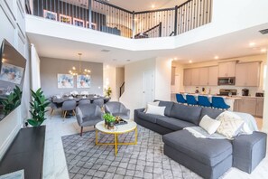 House | 5 bedrooms - Comfortable Beds - Fully Equipped Kitchen Pool Spa (Kissimmee)