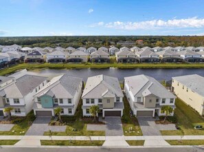 12 bedrooms - Super Huge- 12bd 12bas - Sleeps 38 (Kissimmee)