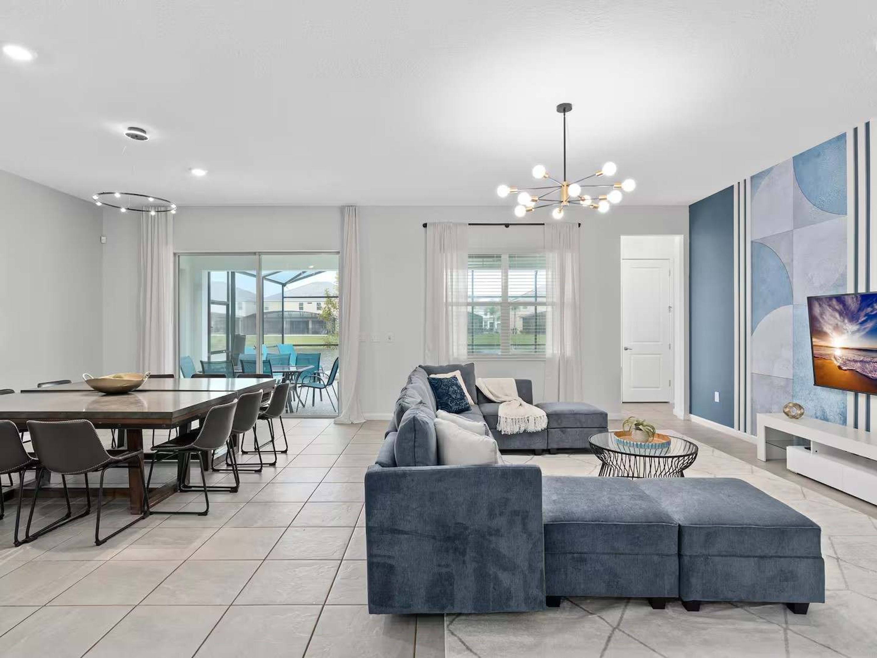 House | 12 bedrooms