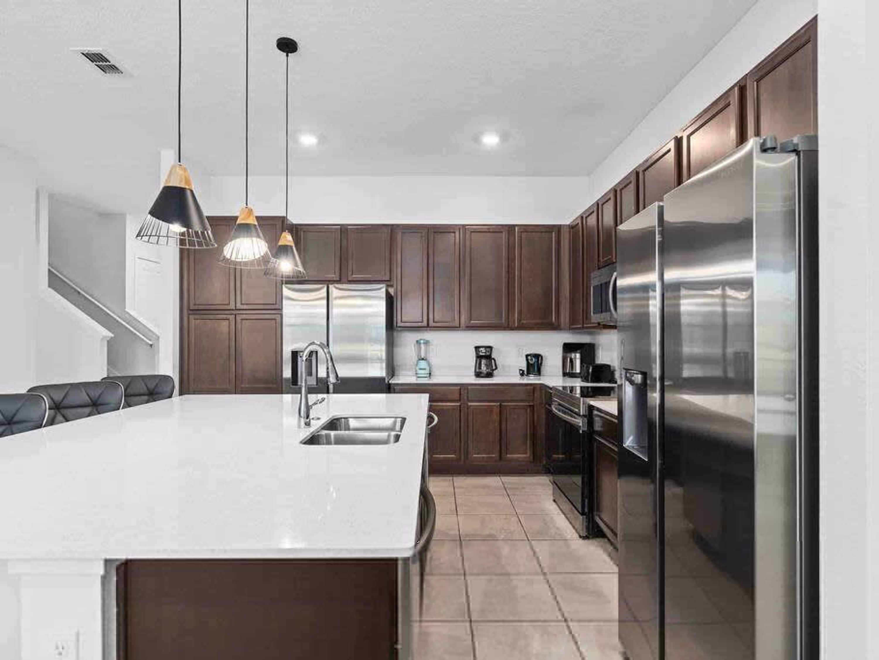 House | 12 bilik tidur 