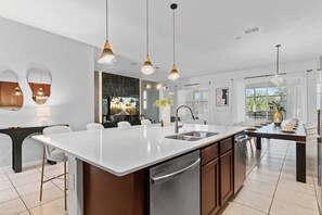 House | 12 bedrooms - Super Giant - 12bd 12bas - Sleep 38 Near Disney (Kissimmee)
