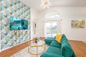 House - Super Lush- Foam Beds w Pool Games (Kissimmee)