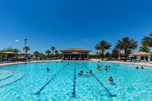 5 bedrooms - Mickey s Villa - Child-friendly Game Room Pool Spa (Kissimmee)