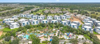 Stylish Penthouse at Reunion Near Disney