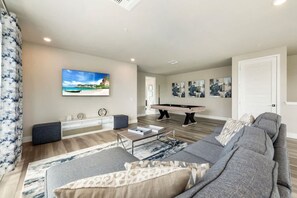 Room - Stylish Penthouse at Reunion Near Disney (Kissimmee)