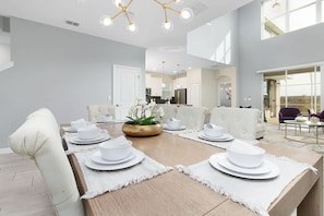 5 bedrooms - Ultimate Comfort Prime Location Luxury Villa (Kissimmee)