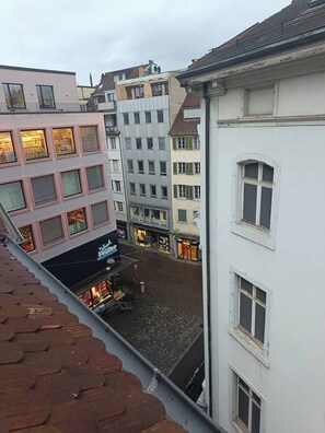Balcony - Room-studio D on Barfüsserplatz Central (Basel)