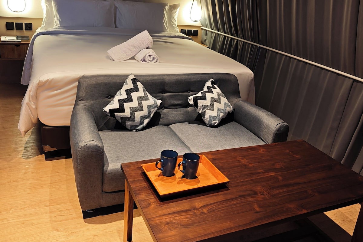 Deluxe Double Room, Mountain View | Free WiFi