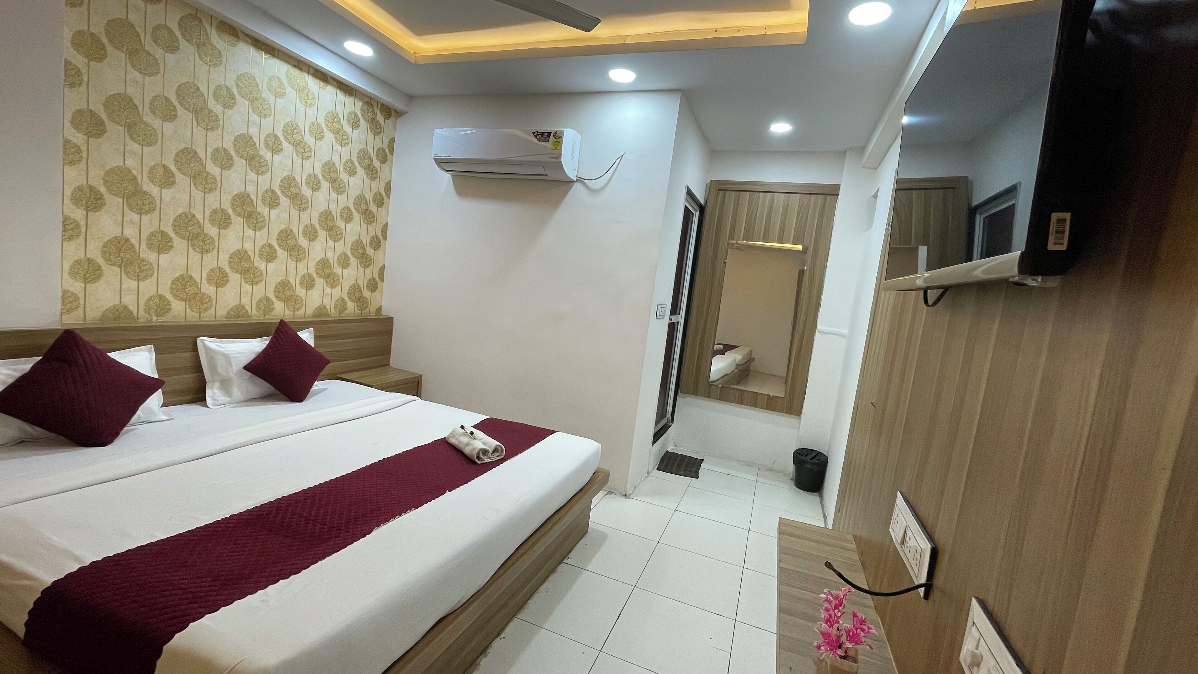 Family Quadruple Room, City View | Free WiFi
