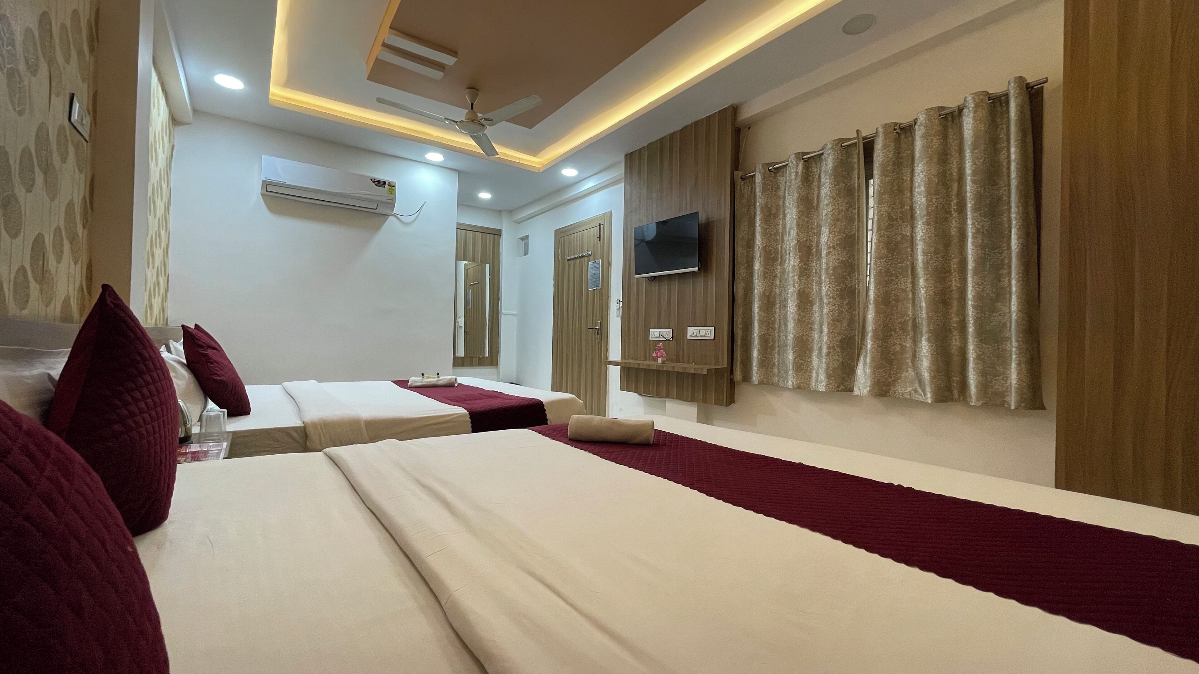 Family Quadruple Room, City View | Free WiFi