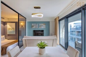 Interior - Official Mercury Suites: Lux 2BR in the heart w/AC (St. Julian`s)