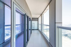 Interior - Superhost 1BR DAMAC Towers Paramount (Dubai)