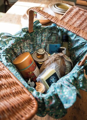Food and drink - High-End Boutique stay in Dorset (Motcombe)