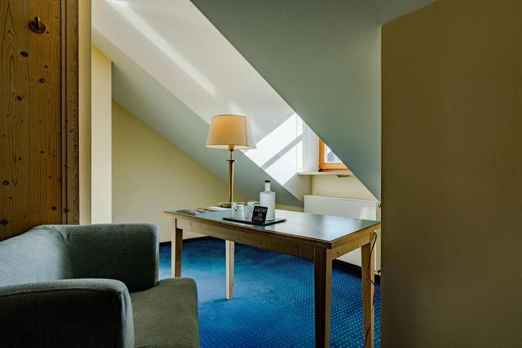 Chambre Triple, vue jardin | Intérieur