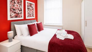 3 bedrooms, iron/ironing board, free WiFi, bed sheets