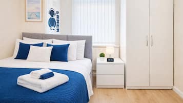 3 habitaciones, tabla de planchar con plancha y wifi gratis