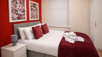 3 habitaciones, tabla de planchar con plancha y wifi gratis