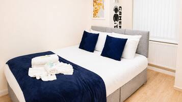 3 bedrooms, iron/ironing board, free WiFi, bed sheets