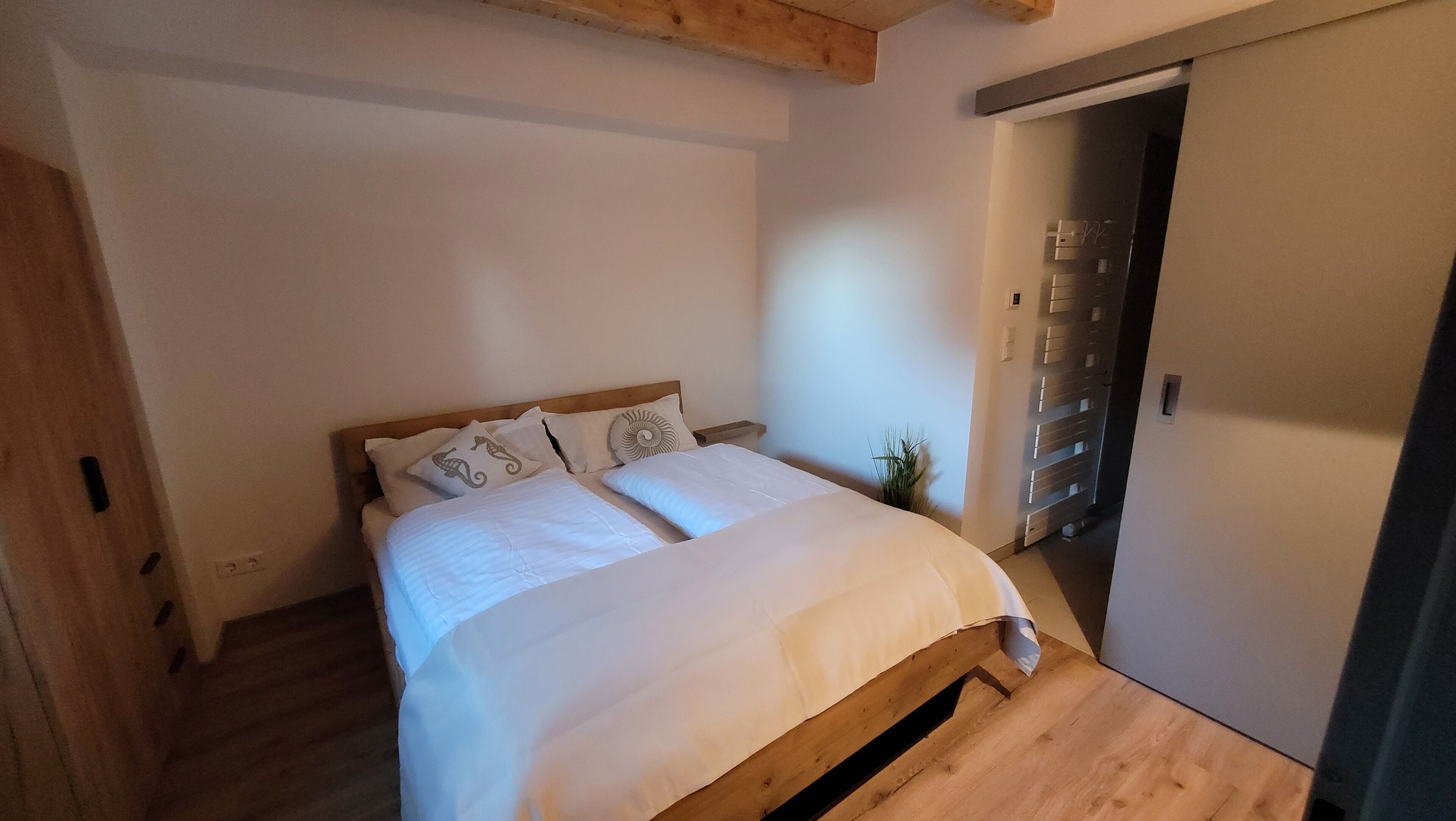 2 Schlafzimmer, Bügeleisen/Bügelbrett, kostenloses WLAN, Bettwäsche