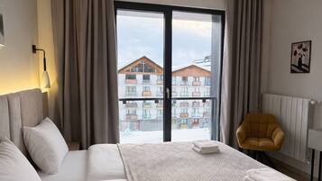 1 bedroom, in-room safe, WiFi, bed sheets