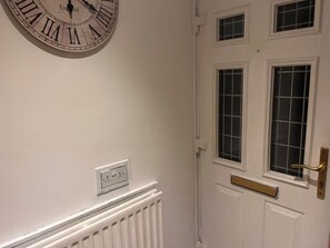 Κρεβάτι Ξενώνα, 1 Υπνοδωμάτιο, Καπνιστών | Εσωτερικοί χώροι