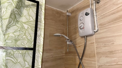 Room-charming Essex Guest Room Comfort,