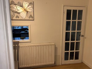 Dormitorio compartido, 1 habitación, para fumadores | Interior