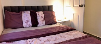 Room-serene Guest Retreat in Basildon C