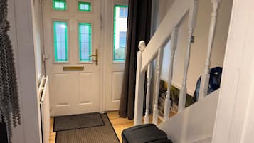 Shared Dormitory, 1 Bedroom, Smoking | Living room