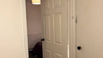 House, 4 Bedrooms, Smoking, Garden View