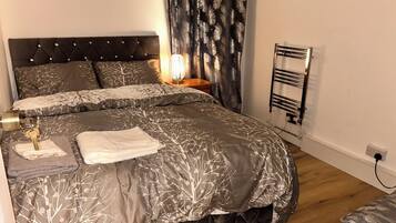 House, 4 Bedrooms, Smoking, Garden View | 4 bedrooms