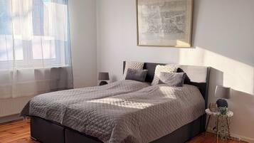 2 bedrooms, bed sheets