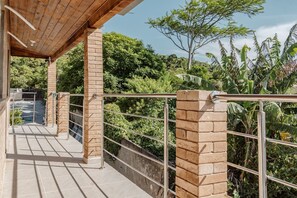 Property grounds - Apto Pet Friendly p/ 6 Com Piscina e Churrasqueira (Penha)