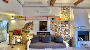 Smart TV, libri