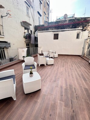 Terrace/patio - Di Fiore Guesthouse (Naples)