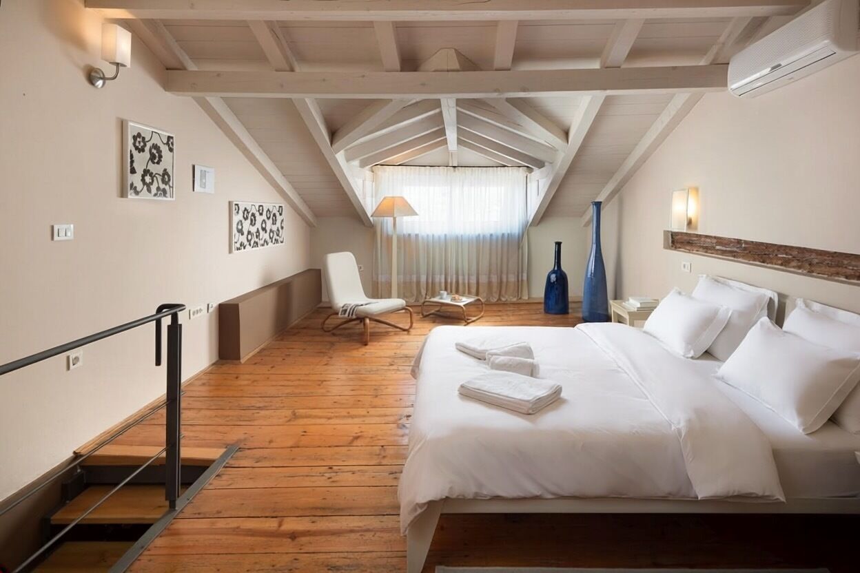 Soundproofing, iron/ironing board, free WiFi