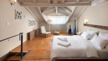 Soundproofing, iron/ironing board, free WiFi