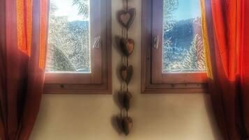 1 chambre, fer et planche Ă repasser, Wi-Fi gratuit, draps fournis