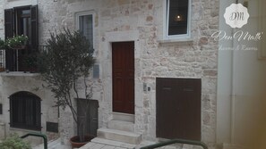 Front of property - DonMattè - Charme & Rooms (Conversano)