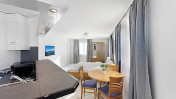 Superior Studio | In-room dining