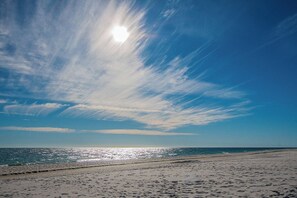 Beach - Shoreline Towers (Gulf Shores)